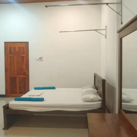 Kalum Home Сигирия Экстерьер фото