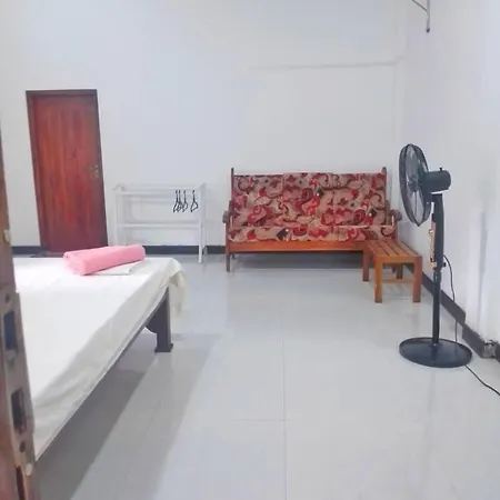 Kalum Home Сигирия Экстерьер фото